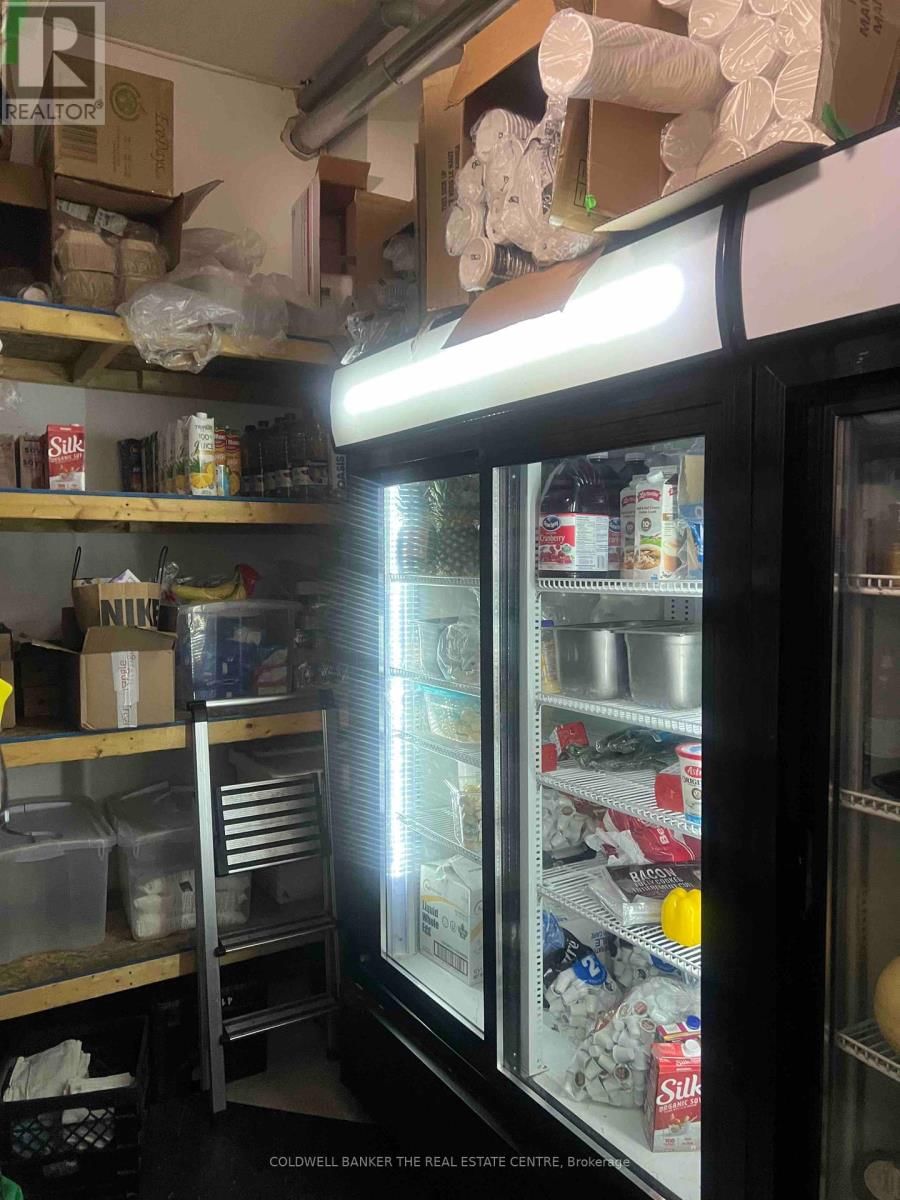 10 A - 2141 KIPLING AVENUE Image 15