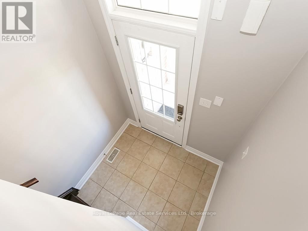 52 - 2171 FIDDLERS WAY Image 8