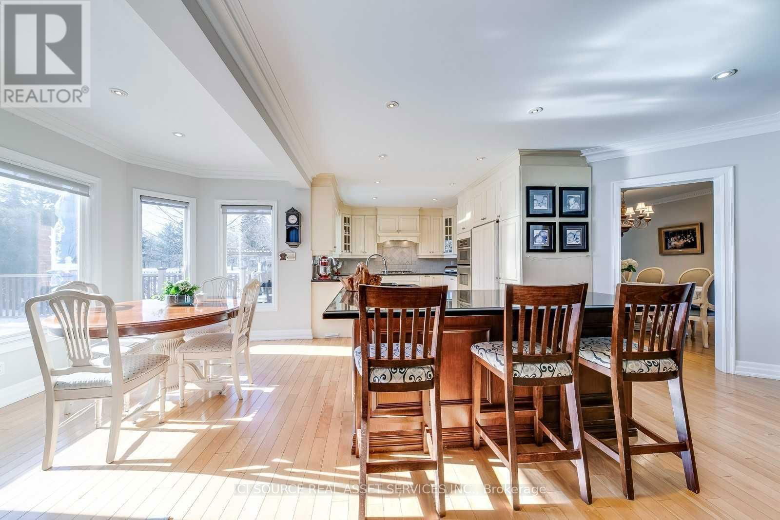 5859 RIVERSIDE PLACE Image 9