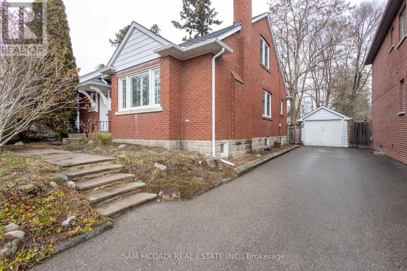 11 BRANT AVENUE Image 2