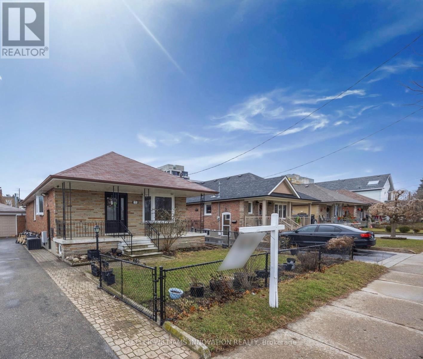 15 ROSEWOOD AVENUE Image 40