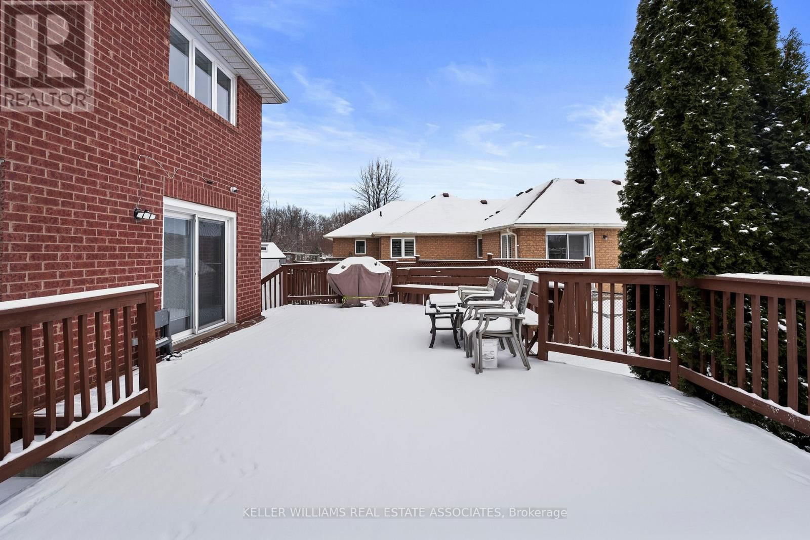 3543 TRELAWNY CIRCLE Image 32