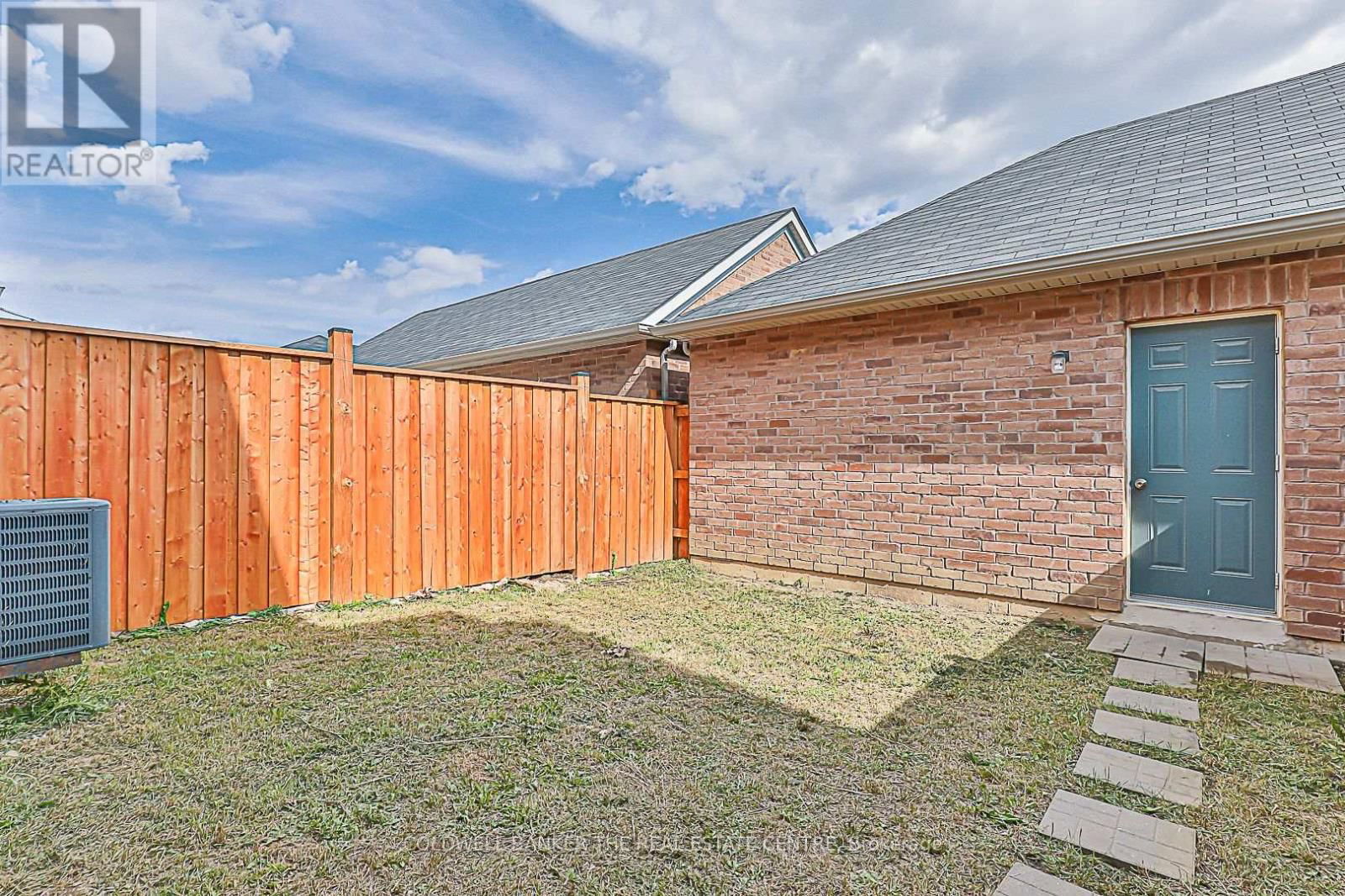 67 YELLOWKNIFE ROAD Image 37
