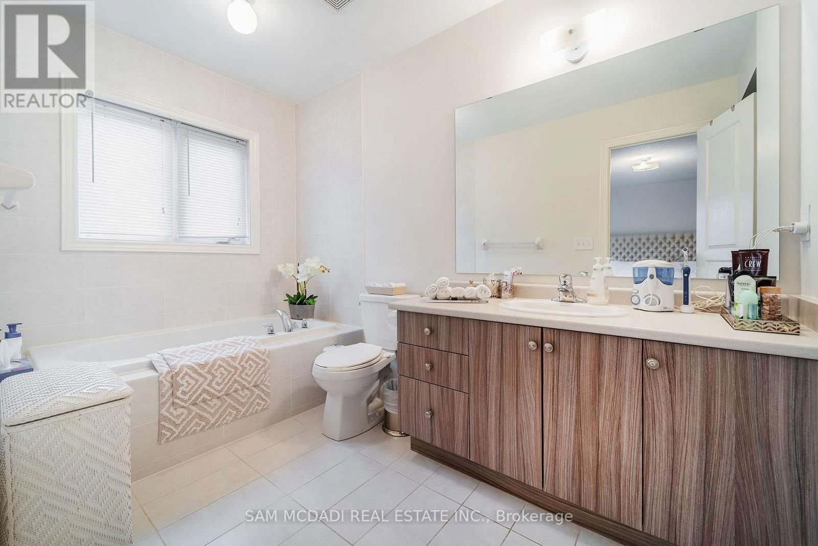 574 SETTLERS ROAD WEST Image 14