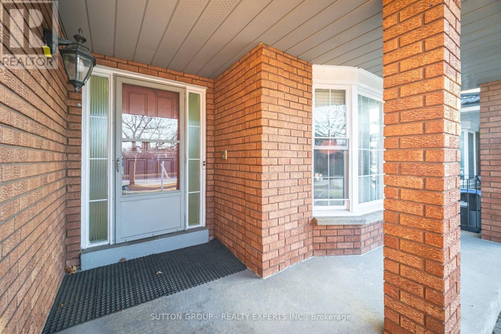 1006 WHITE CLOVER WAY Image 3