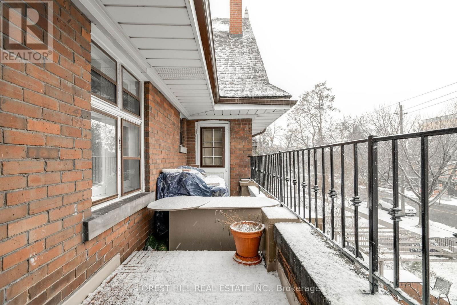 2N - 265 HIGHPARK AVENUE Image 21