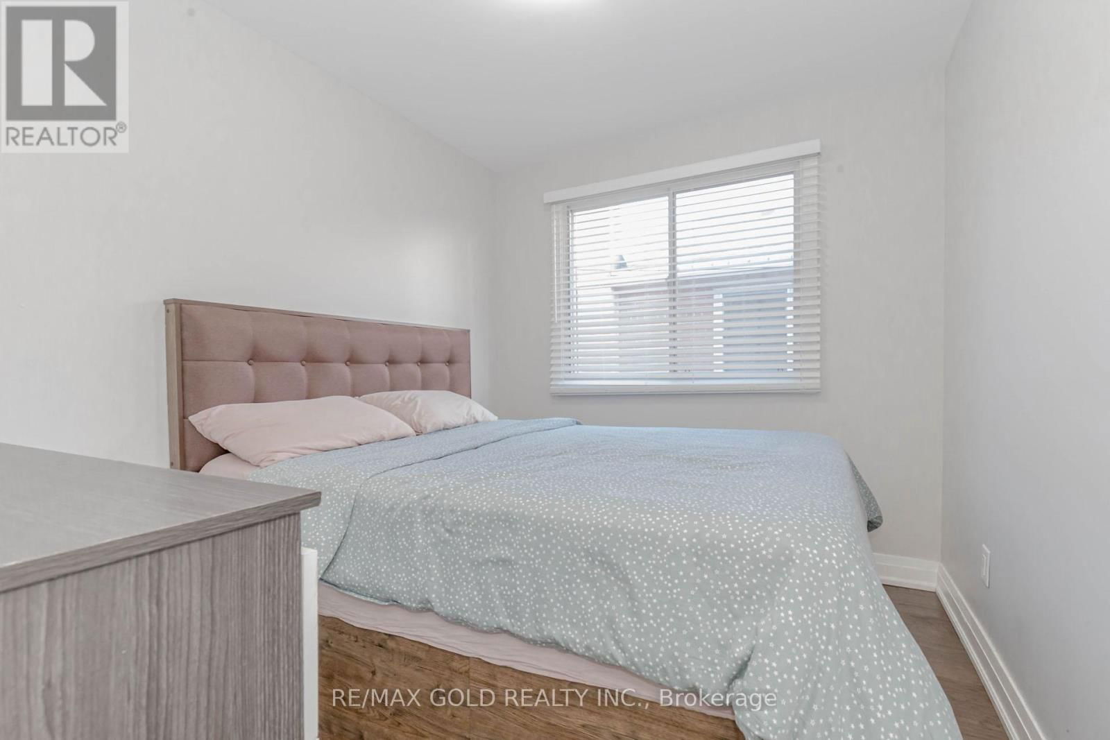 2085 BRIDGE ROAD Image 15