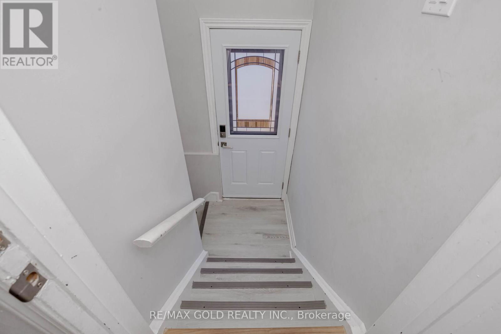 2085 BRIDGE ROAD Image 27