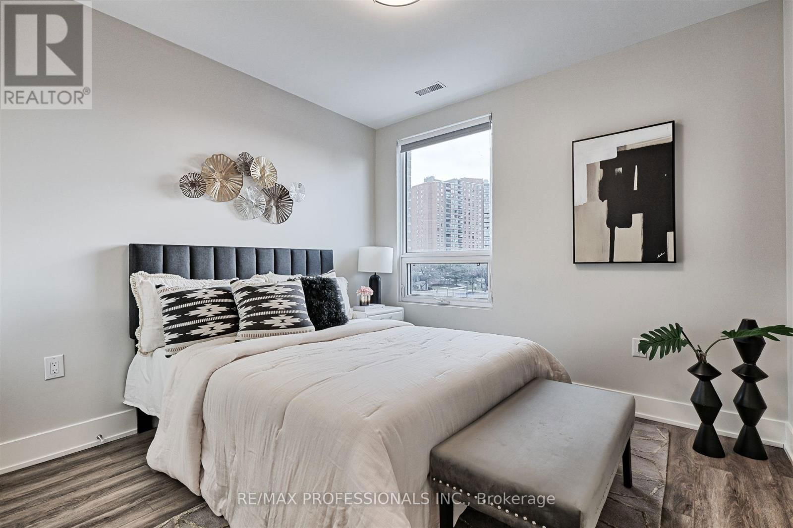 114 - 62 DIXFIELD DRIVE Image 11