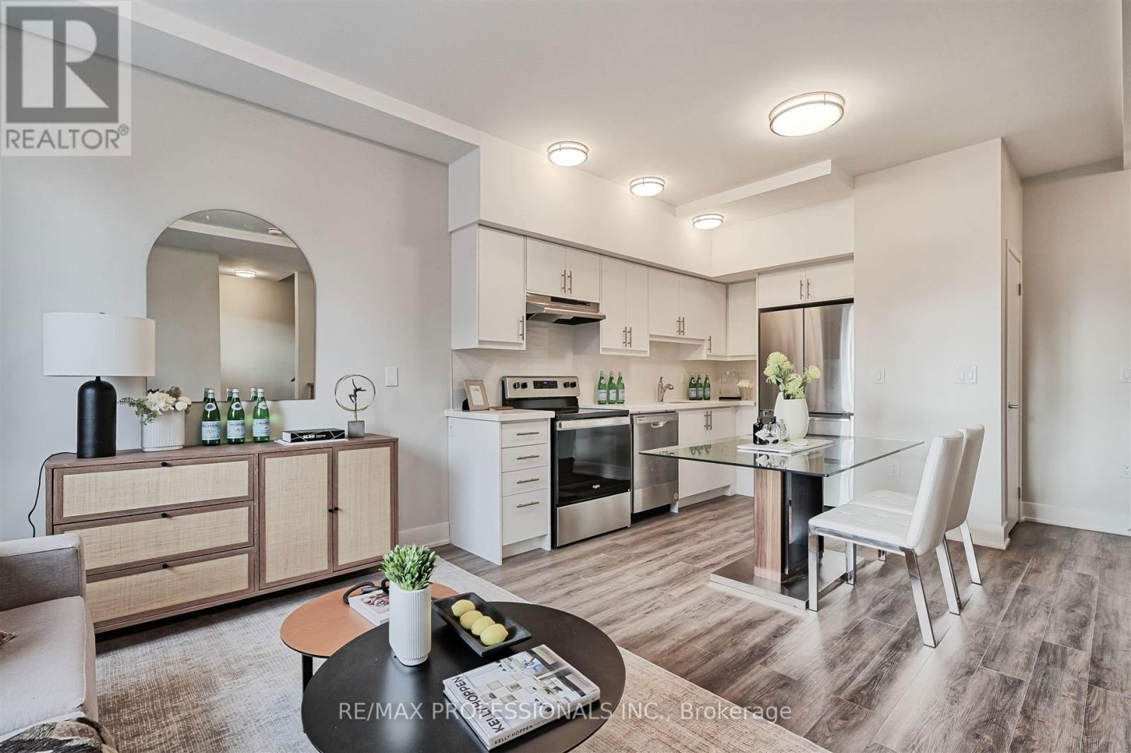 114 - 62 DIXFIELD DRIVE Image 6