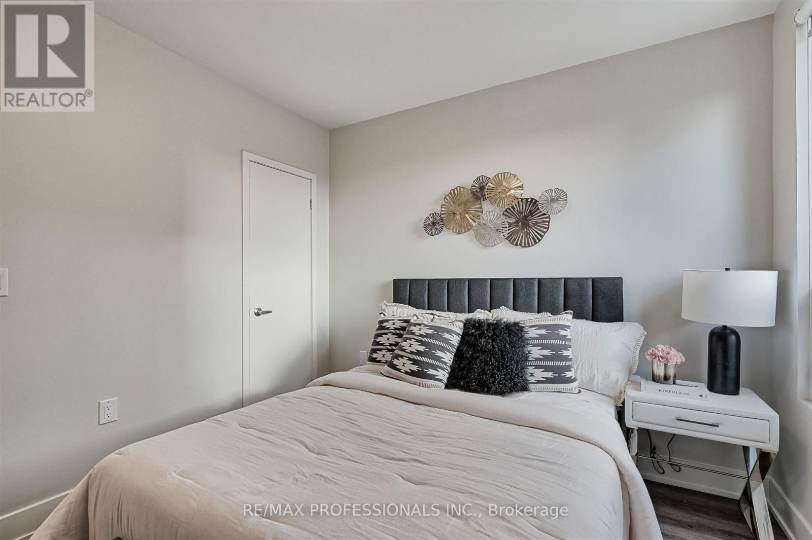 126 - 62 DIXFIELD DRIVE Image 13