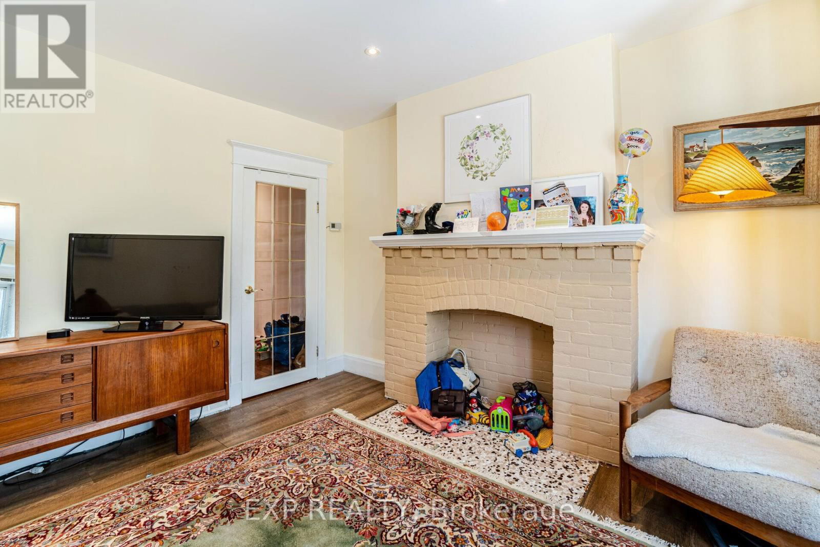 UPPER - 69 BOON AVENUE Image 8