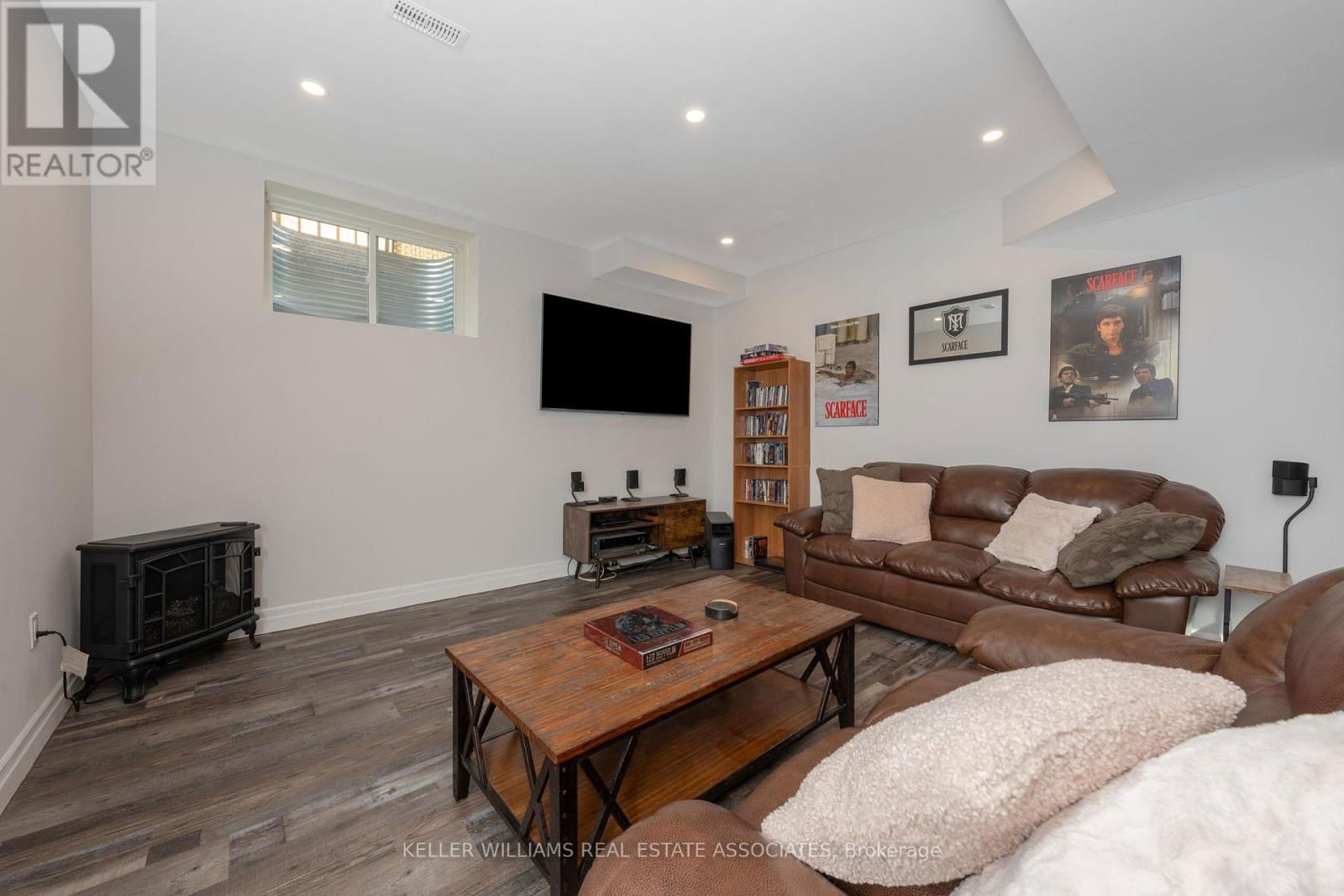 22 JOYMAR DRIVE Image 38