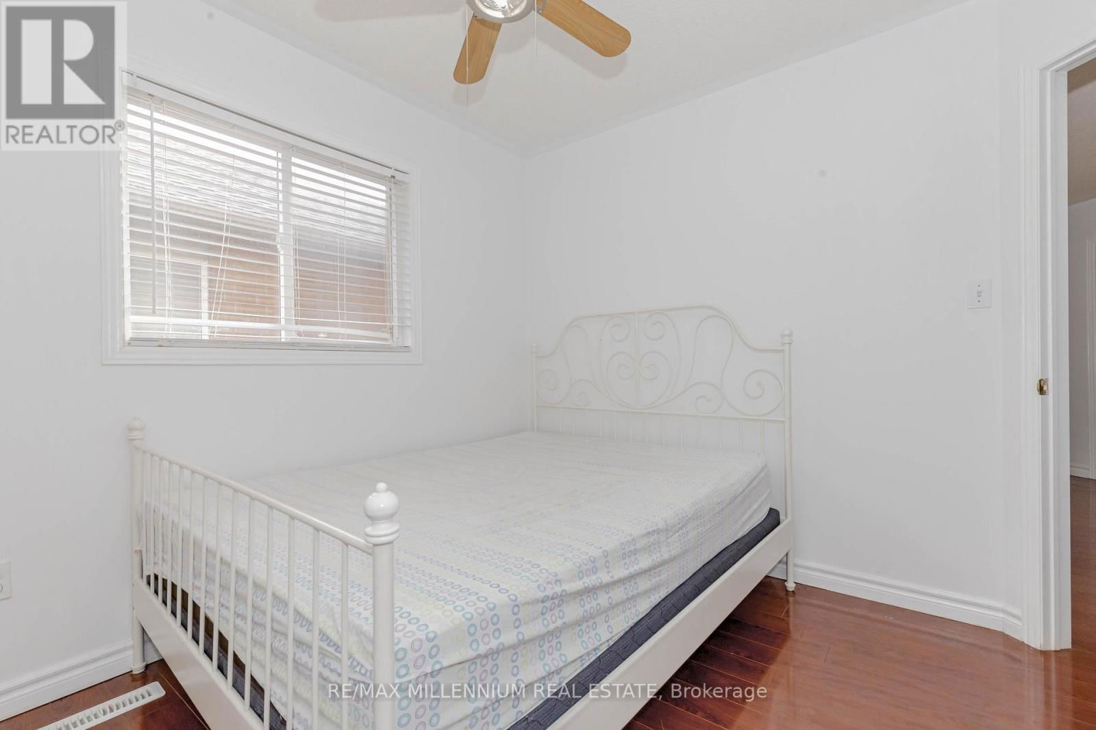 3256 CAMBERWELL DRIVE Image 22