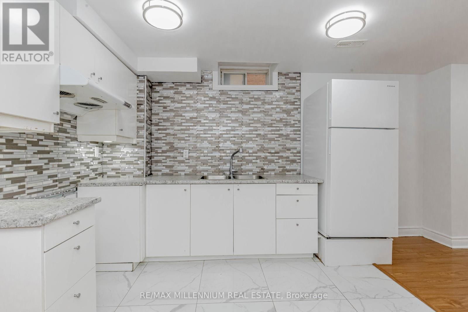 3256 CAMBERWELL DRIVE Image 33