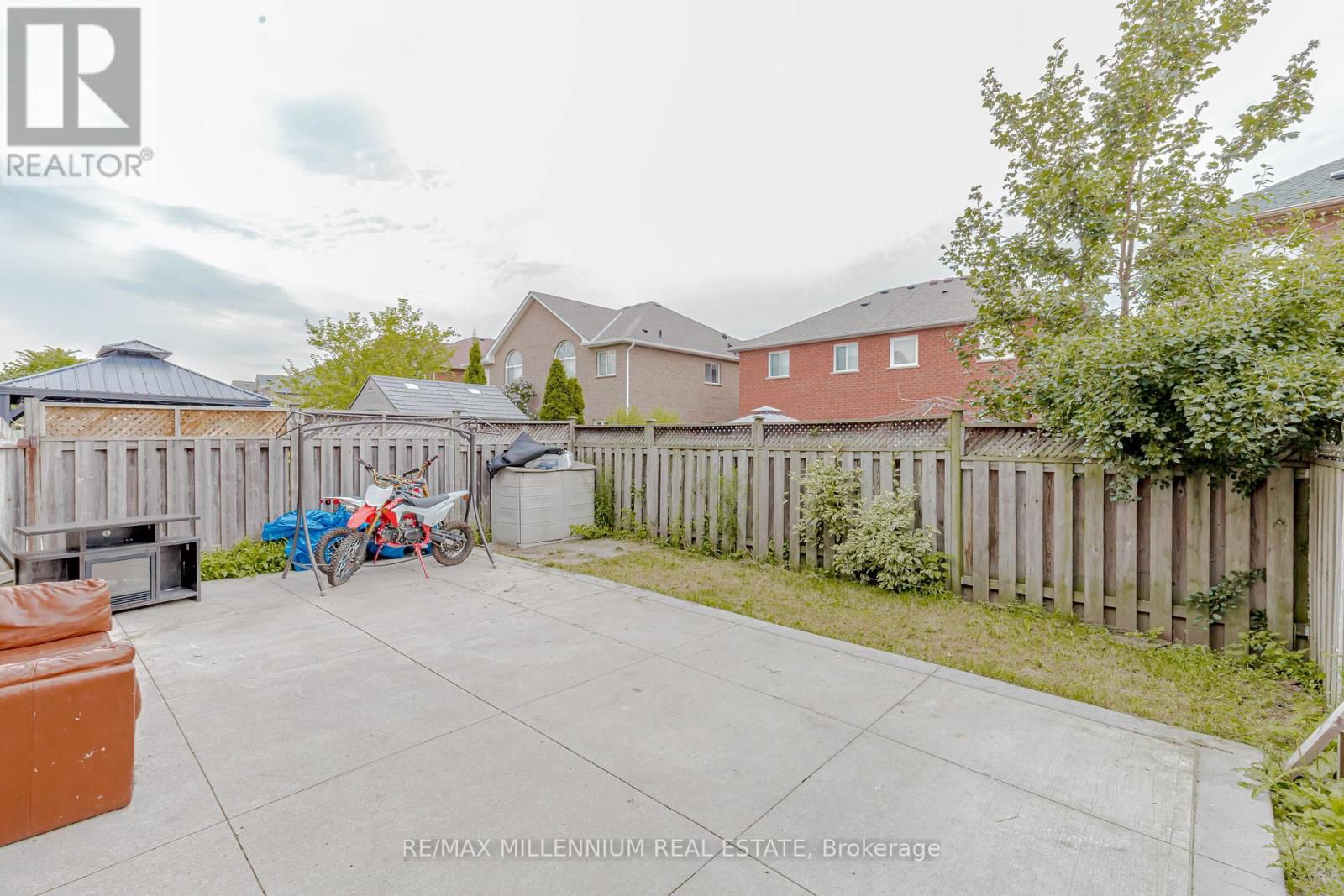 3256 CAMBERWELL DRIVE Image 39