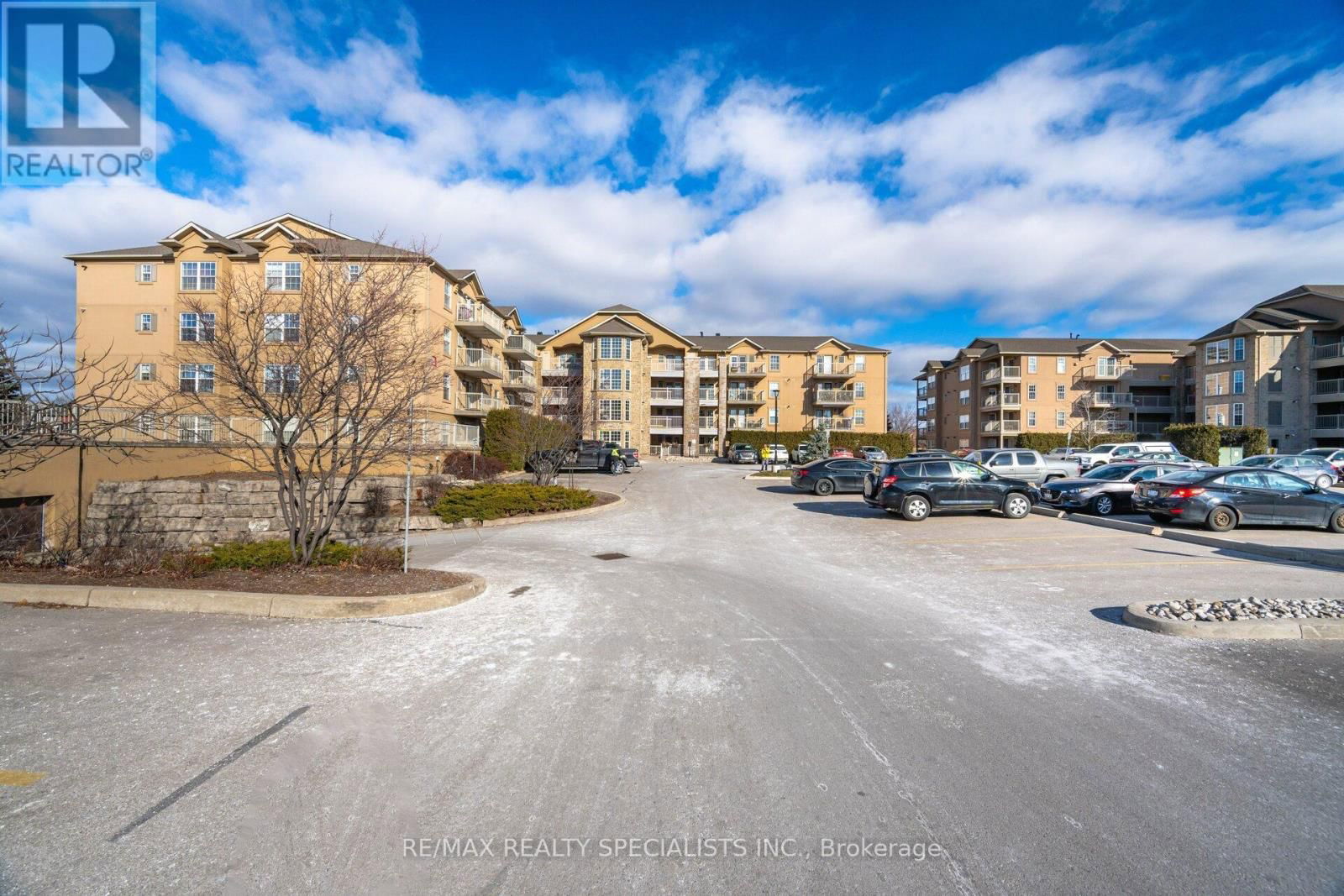 211 - 1480 BISHOPS GATE Image 1