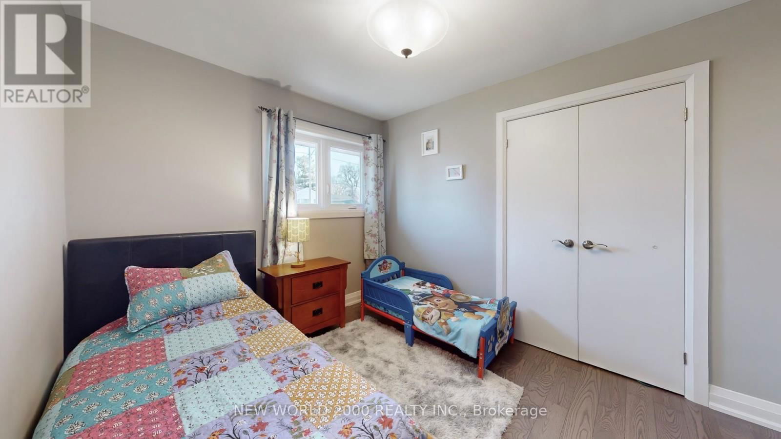 10 SUBURBAN DRIVE Image 31