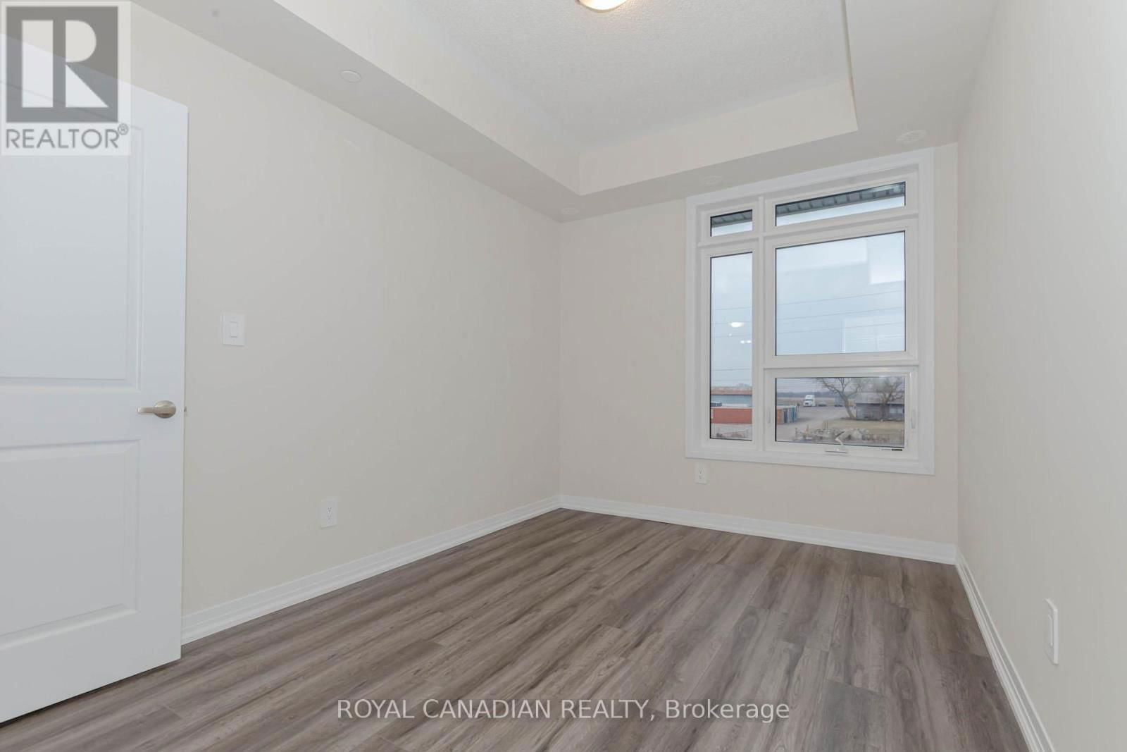 119 - 1581 ROSE WAY Image 32