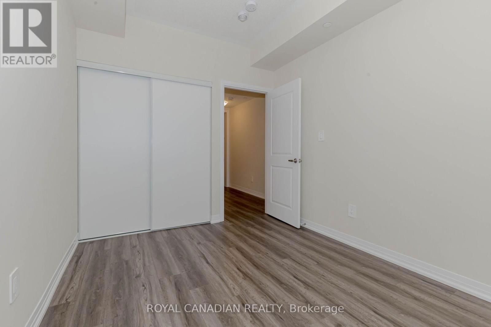 119 - 1581 ROSE WAY Image 33