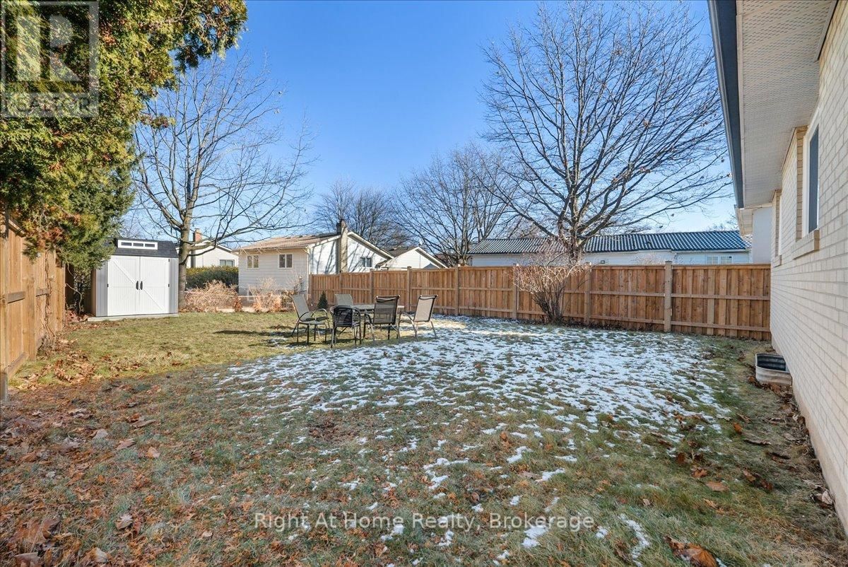 MAIN - 2584 KINNERTON CRESCENT Image 6