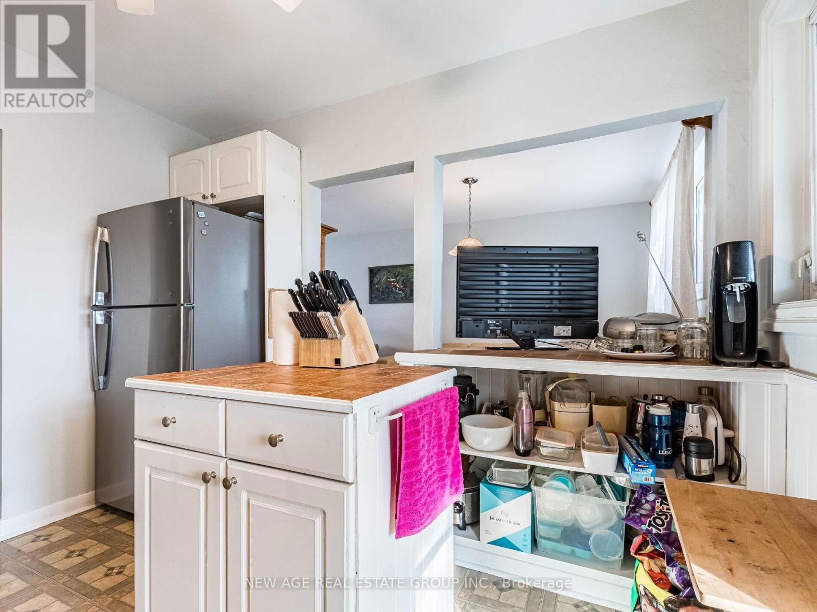 1234 BRIDGE ROAD Image 12