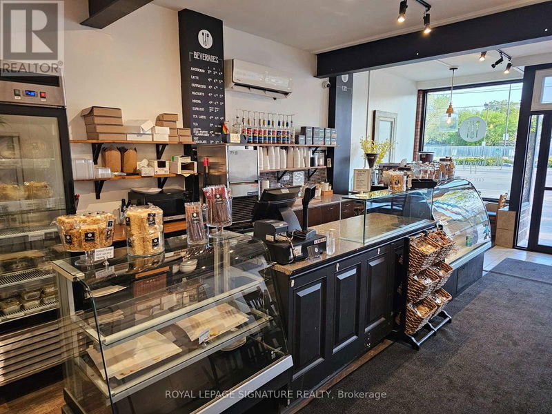 Image #1 of Restaurant for Sale at Lake Shore, Toronto , Ontario