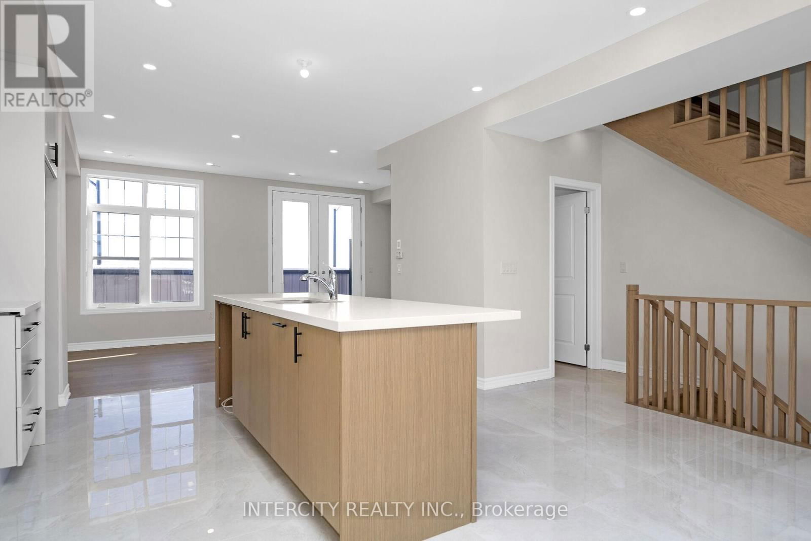 3 - 382 TIM MANLEY AVENUE Image 10