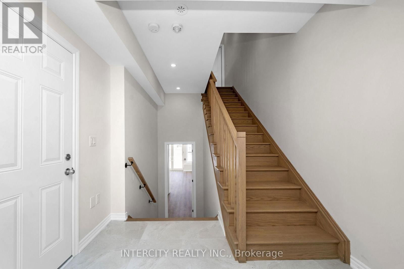 3 - 382 TIM MANLEY AVENUE Image 3