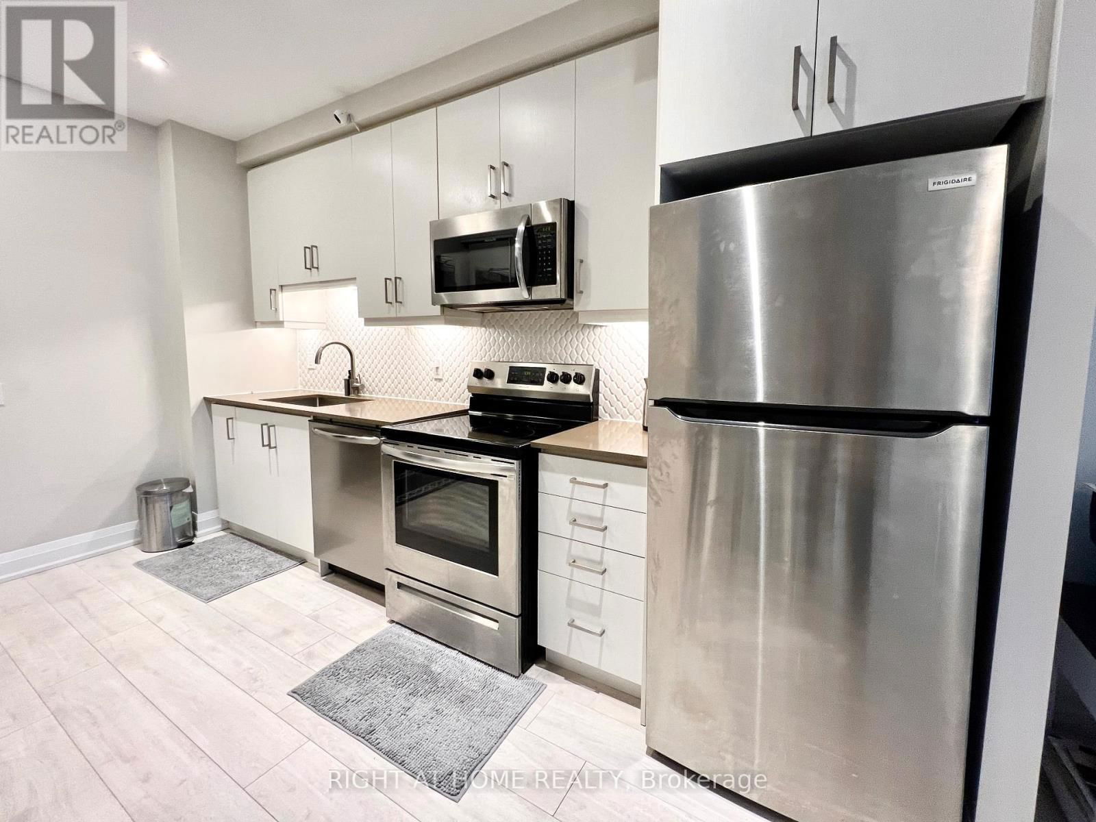 1407 - 15 LYNCH STREET Image 12