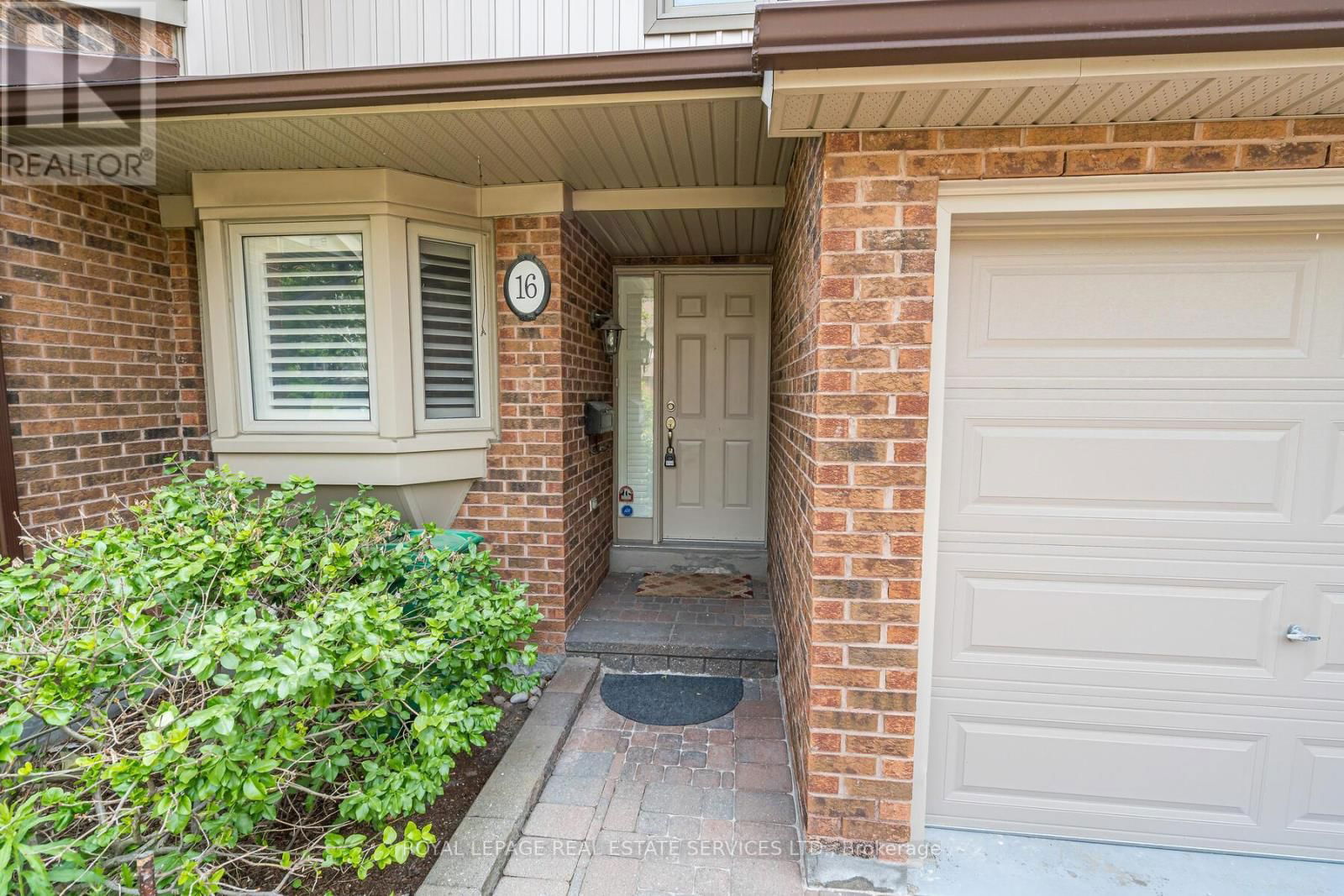 16 - 1160 WALDEN CIRCLE Image 3