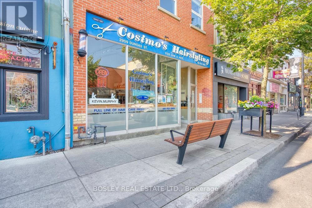 2909 DUNDAS STREET W Image 2