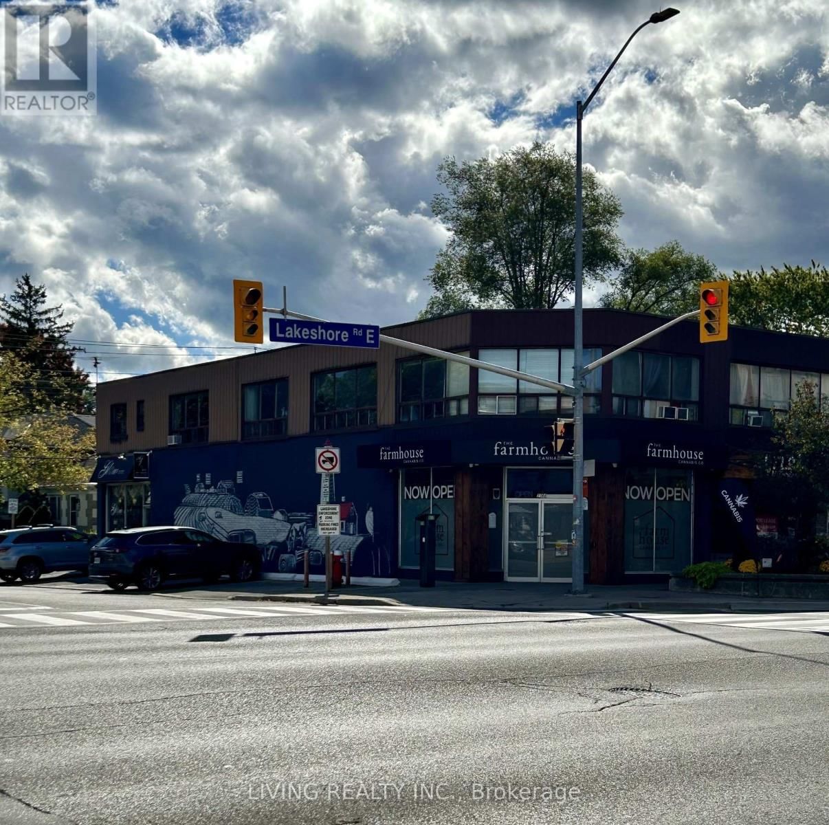 279 LAKESHORE ROAD E Image 6