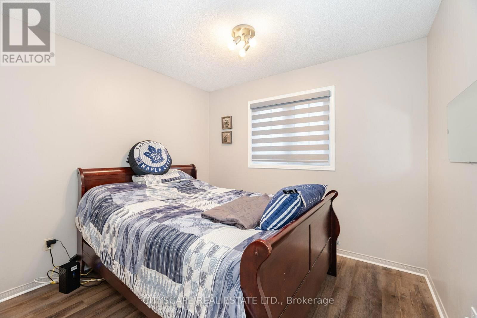 90 TOBA CRESCENT Image 22