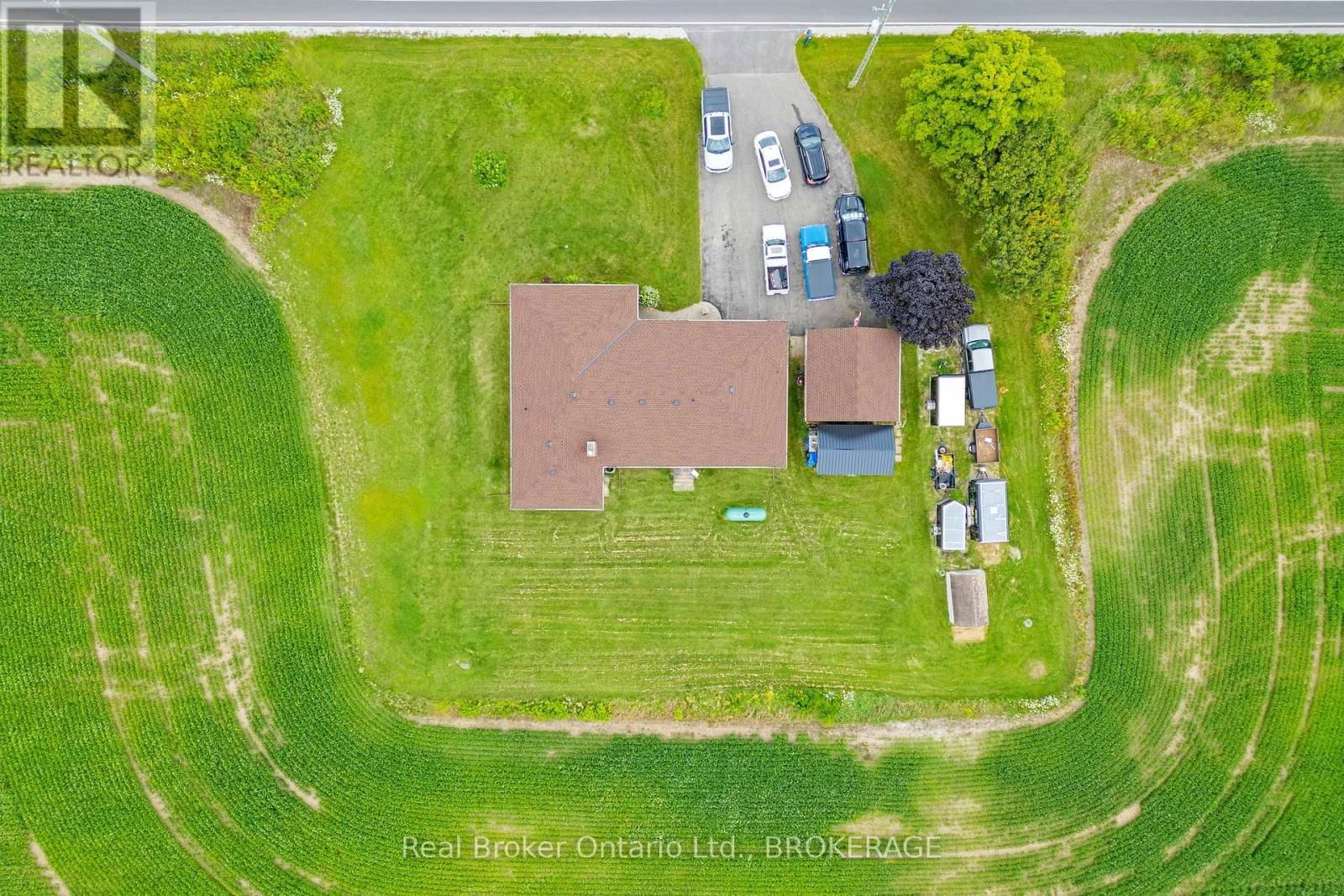 9110 TENTH LINE Image 36