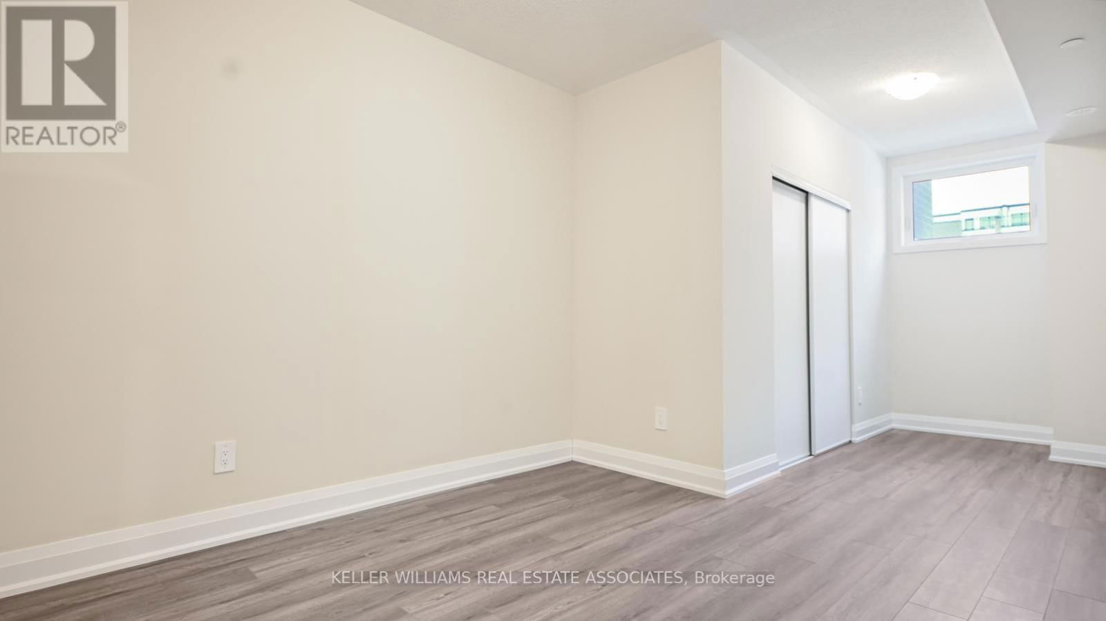 130 - 1565 ROSE WAY Image 27