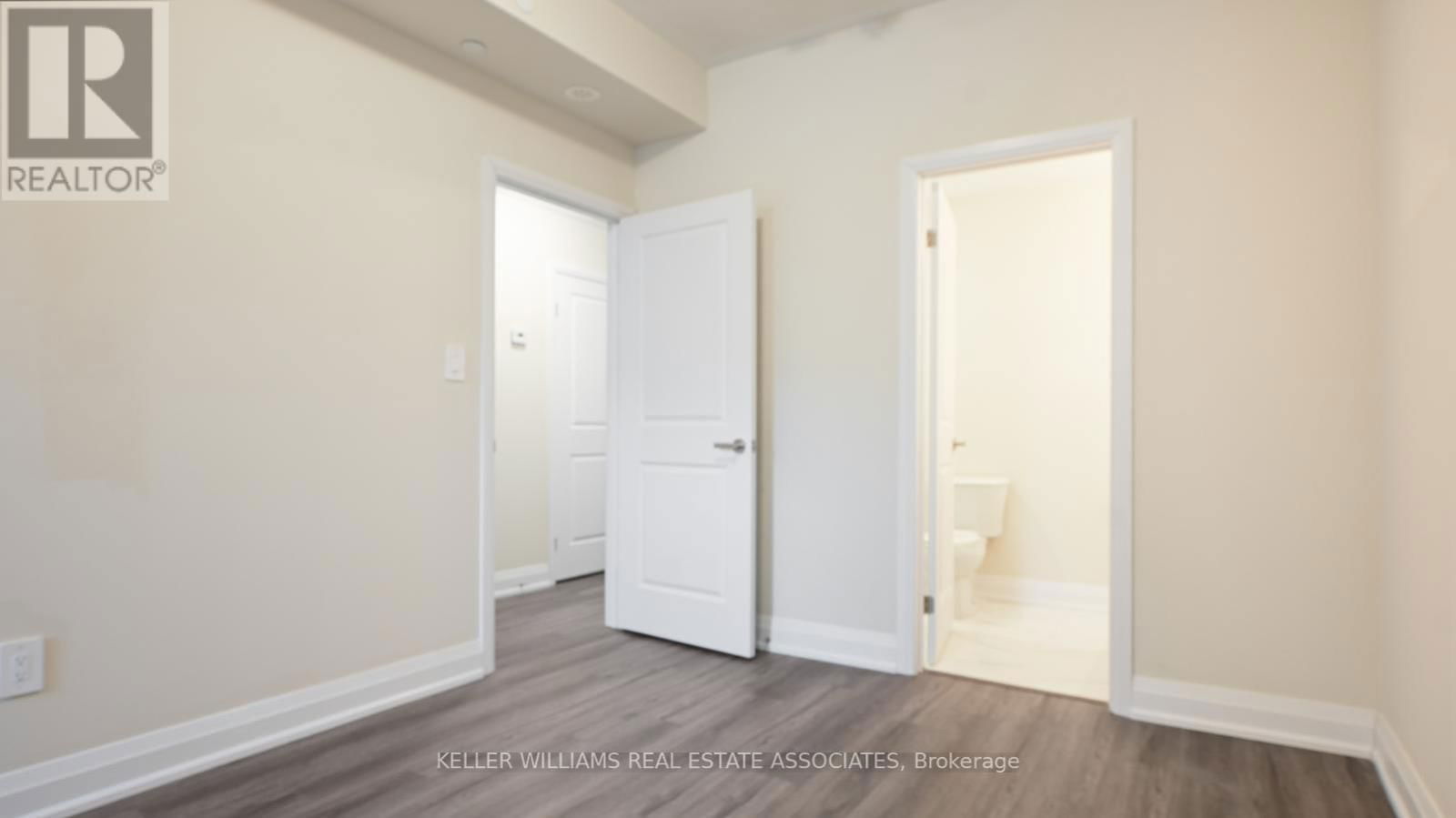130 - 1565 ROSE WAY Image 29