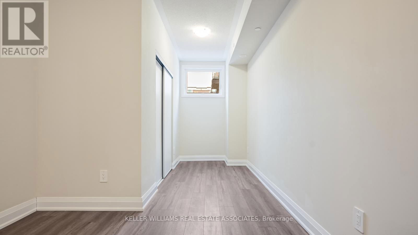 130 - 1565 ROSE WAY Image 31
