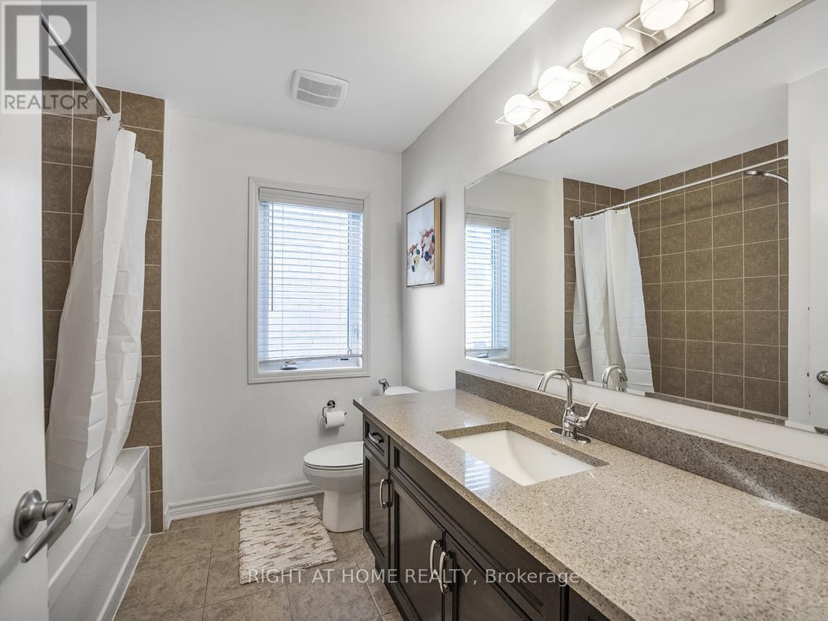 653 LANGHOLM STREET Image 26