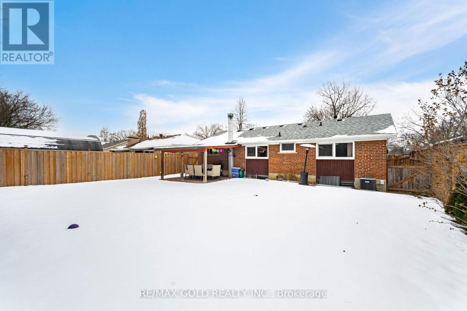 25 BURGBY AVENUE Image 40