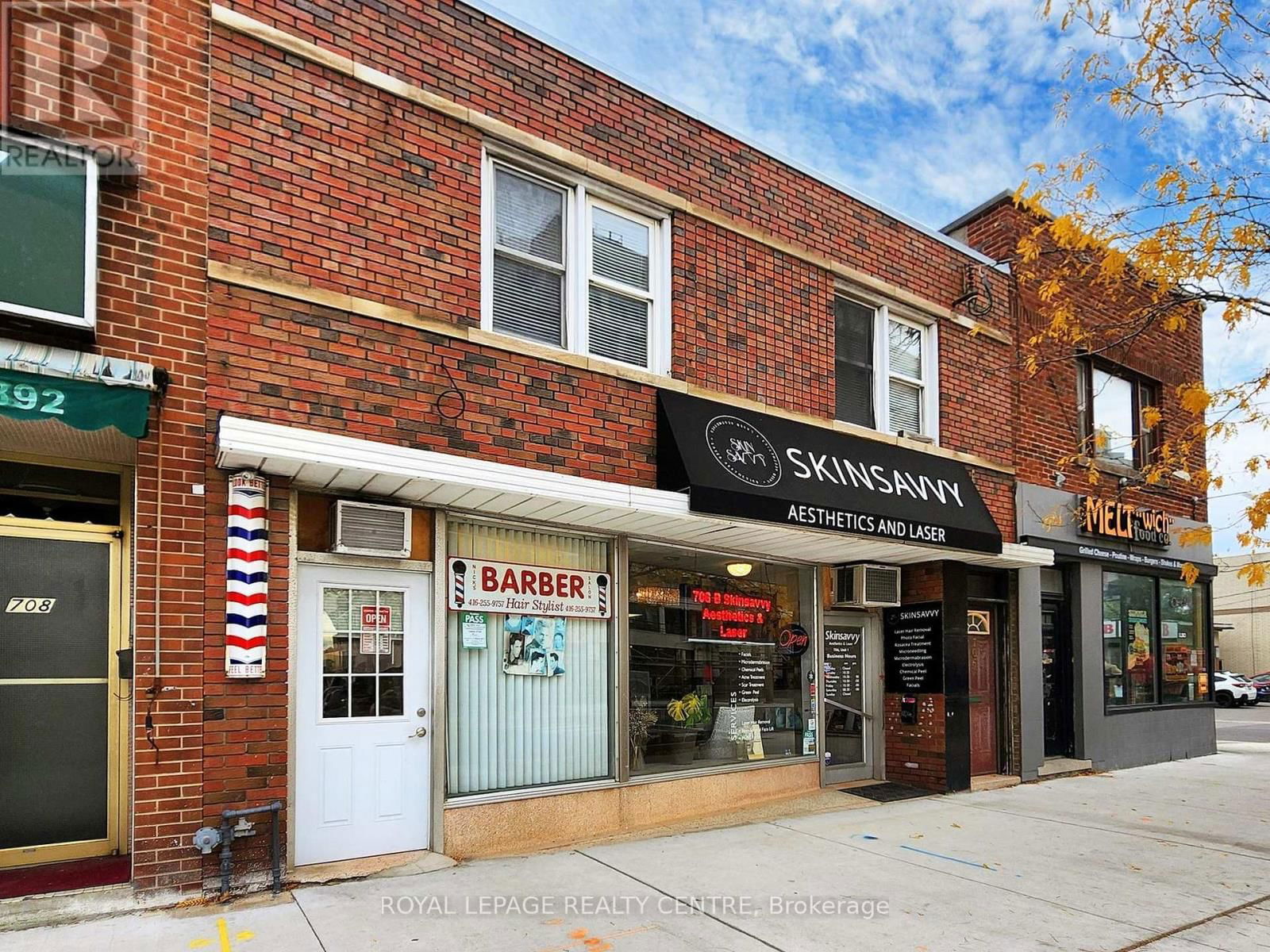706 THE QUEENSWAY Image 5