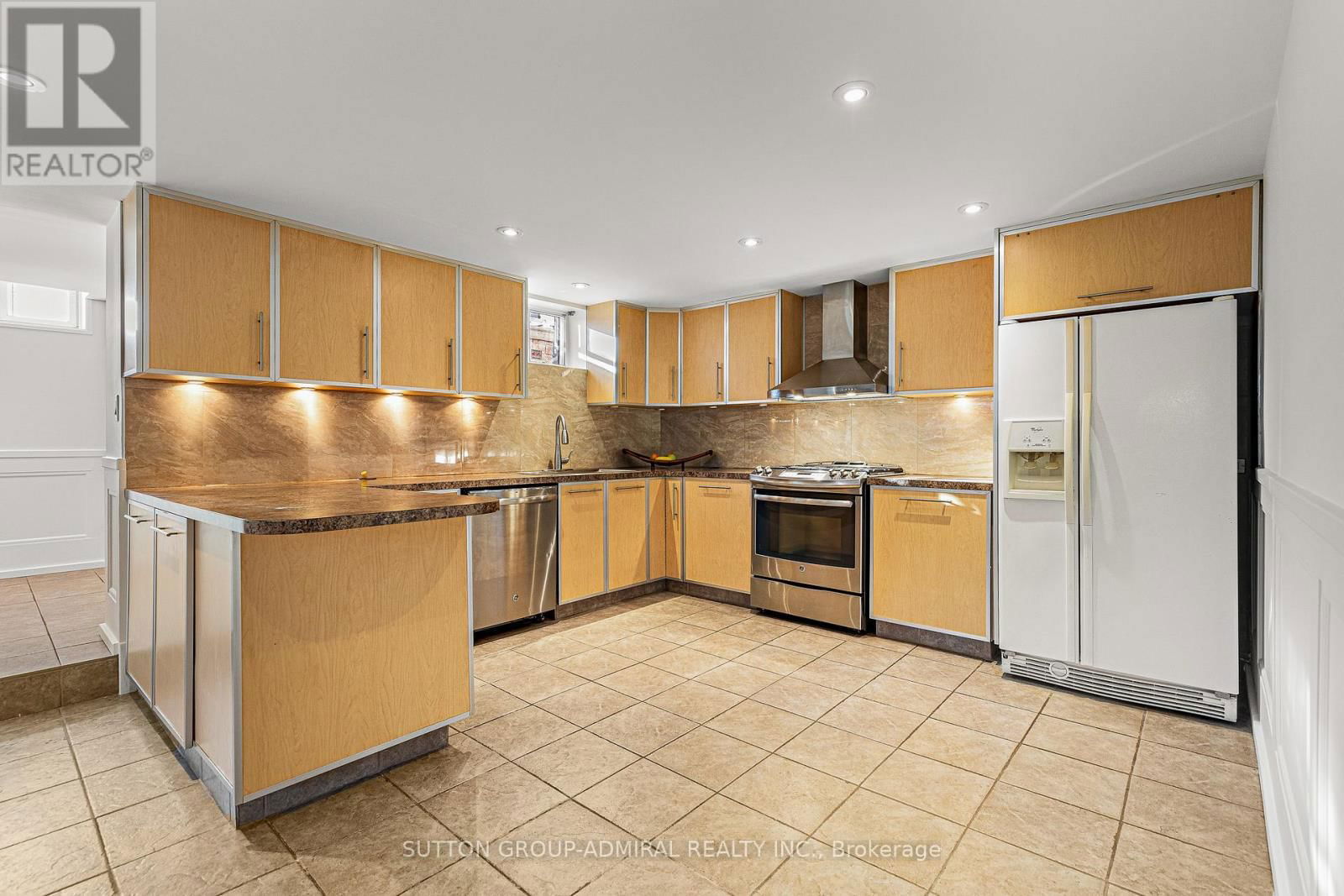 42 GLEN LONG AVENUE Image 17