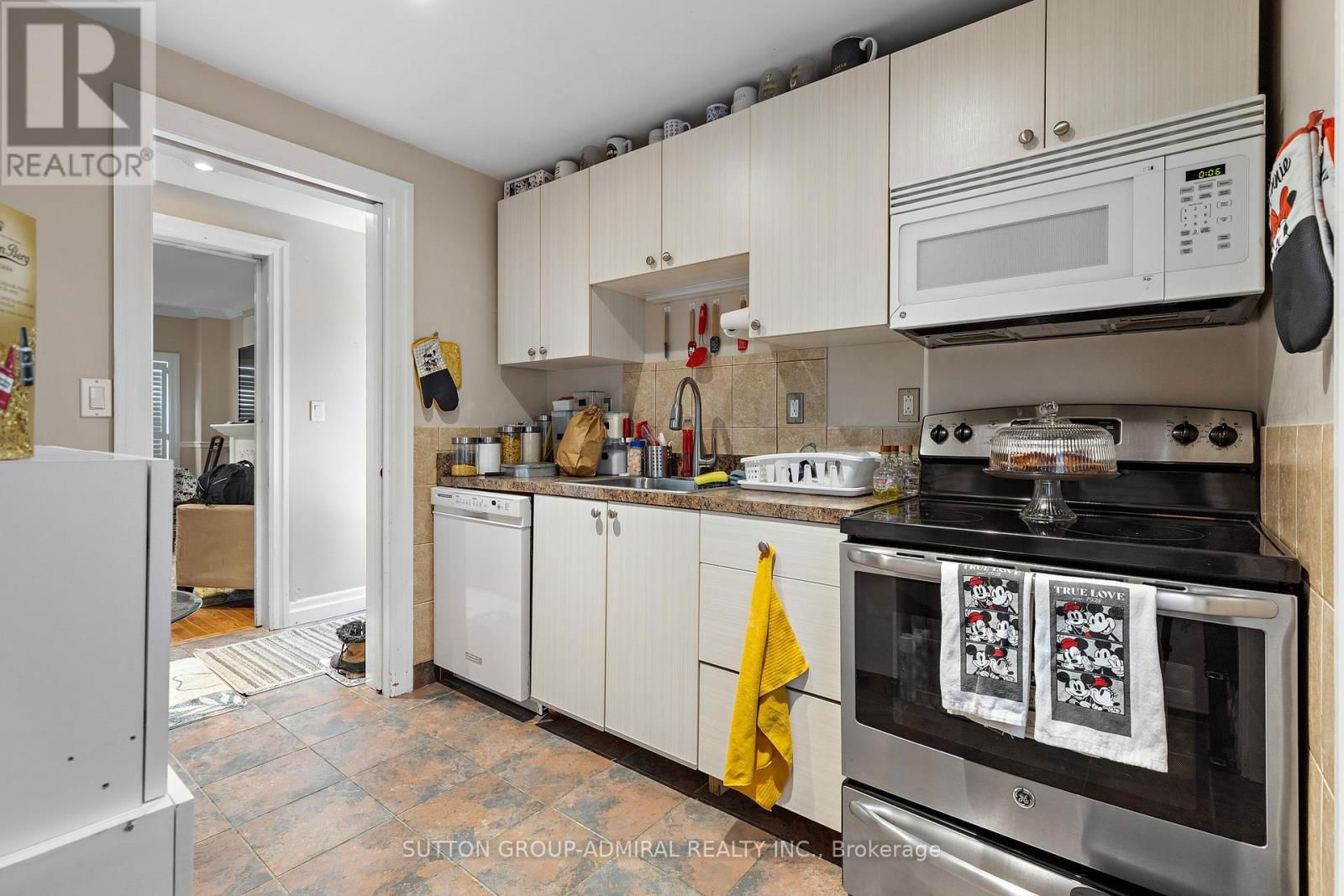 42 GLEN LONG AVENUE Image 22