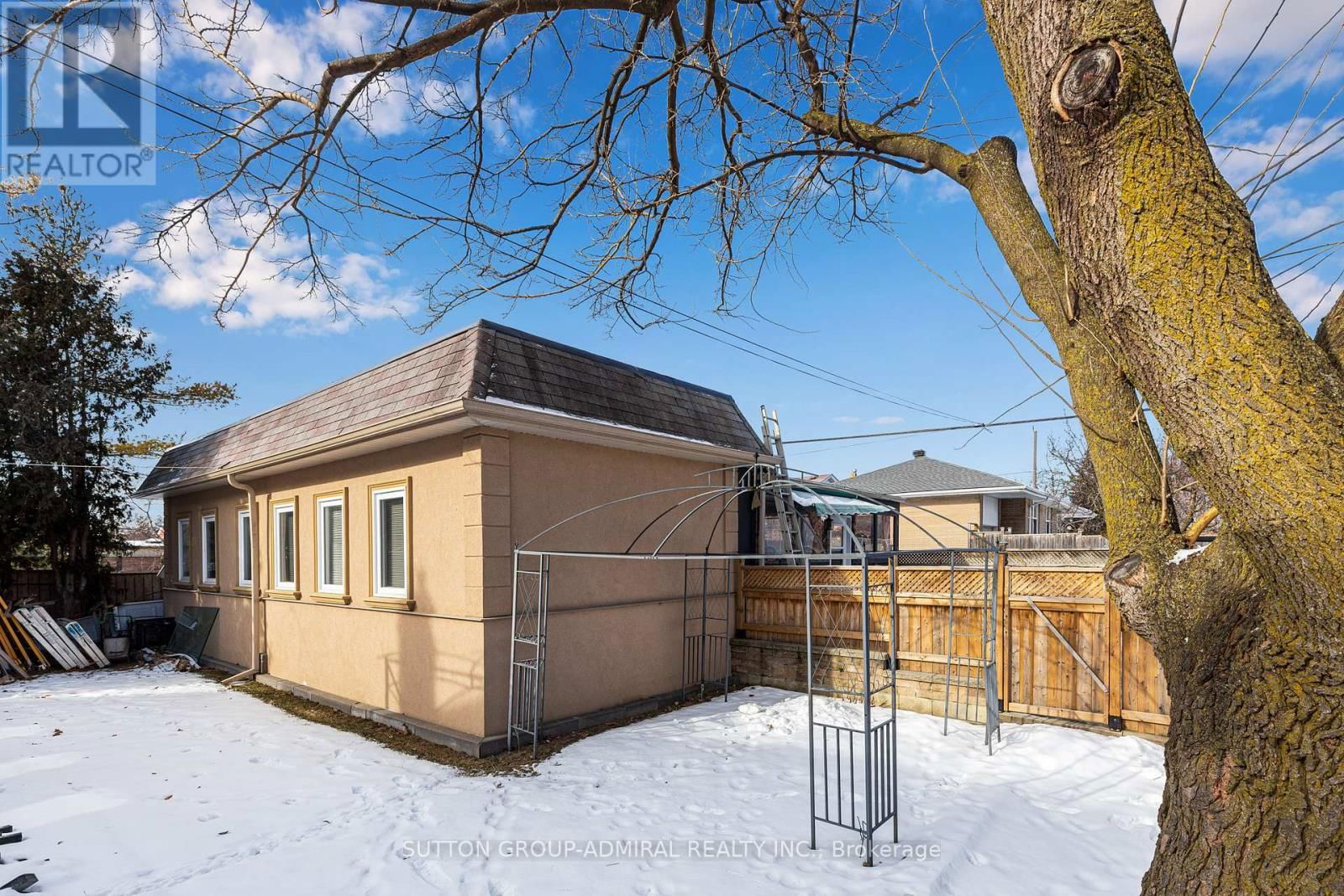 42 GLEN LONG AVENUE Image 25
