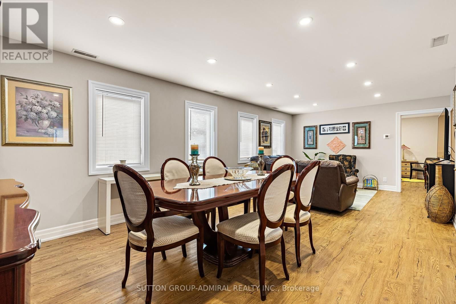 42 GLEN LONG AVENUE Image 27