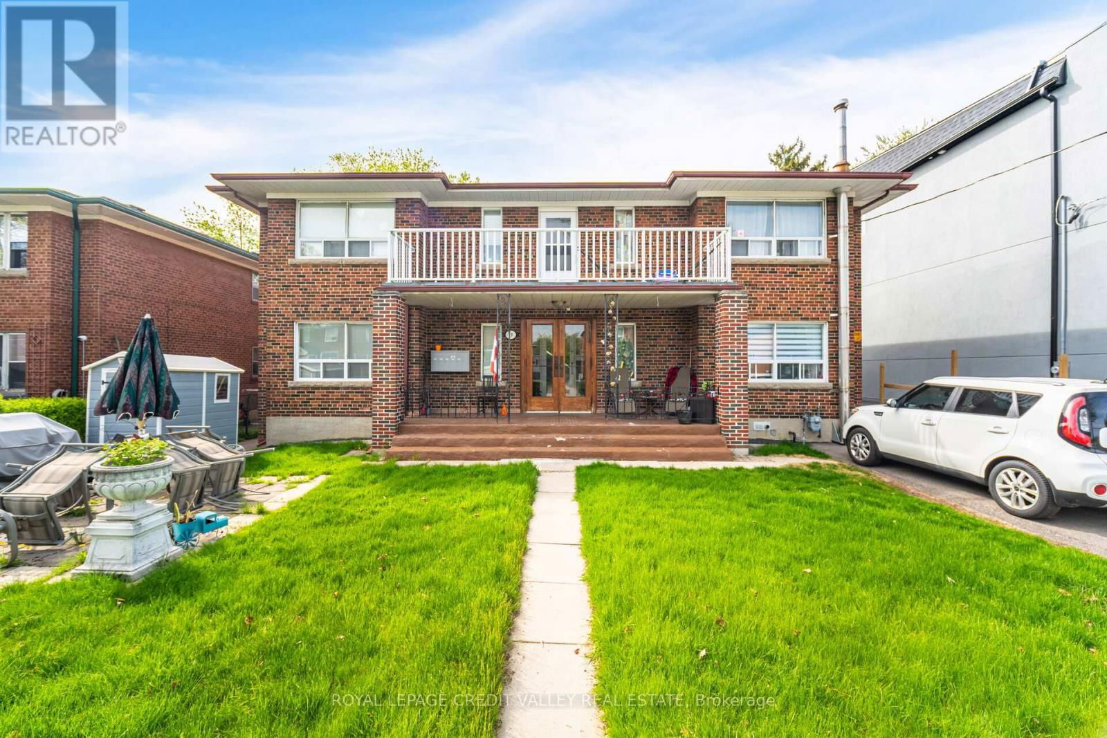 19 ROSELAND DRIVE Image 1