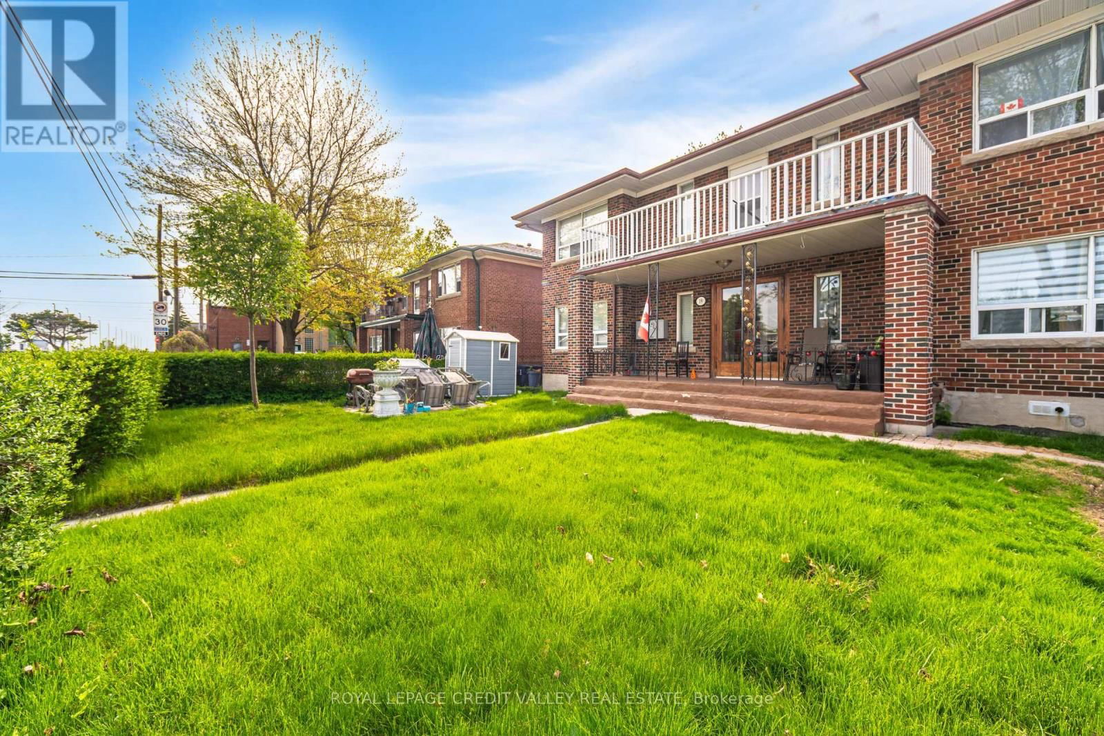 19 ROSELAND DRIVE Image 10