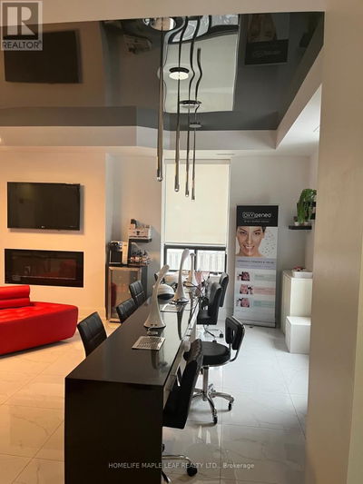 Commercial for Rent in Canada