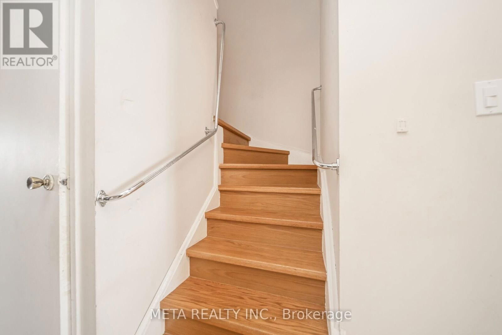 155 BRIARWOOD AVENUE Image 23