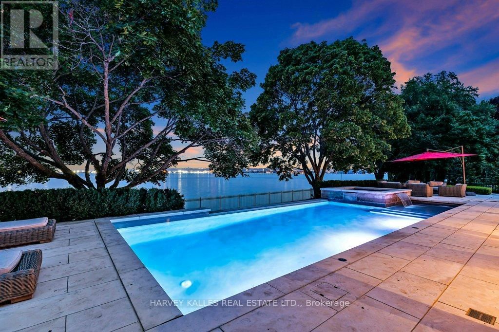 90 OAKLANDS PARK COURT Image 18